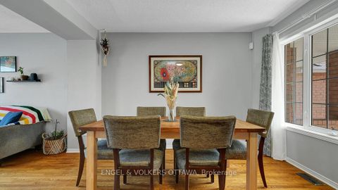 Photo 10 at 19 Mullcraft Crescent, Nepean (Longfields), Ottawa