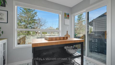 Photo 15 at 19 Mullcraft Crescent, Nepean (Longfields), Ottawa