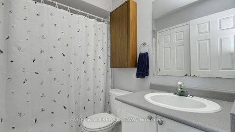 Photo 19 at 19 Mullcraft Crescent, Nepean (Longfields), Ottawa