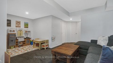 Photo 24 at 19 Mullcraft Crescent, Nepean (Longfields), Ottawa