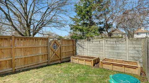 Photo 29 at 19 Mullcraft Crescent, Nepean (Longfields), Ottawa