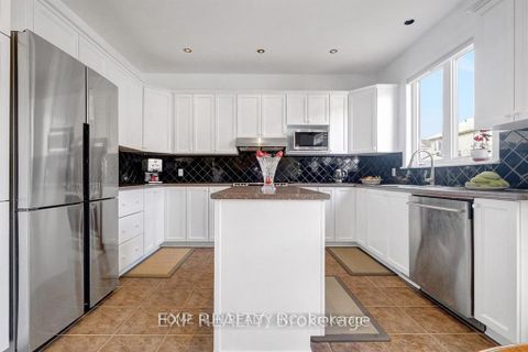 Photo 10 at 122 Rodeo Drive, Nepean (Longfields), Ottawa