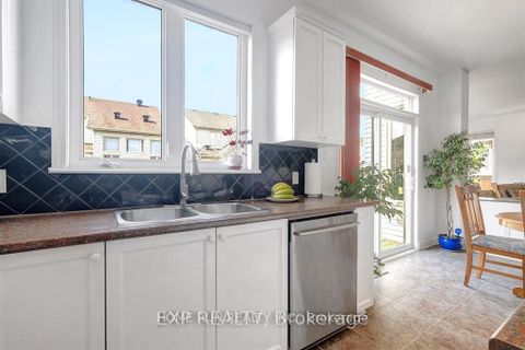 Photo 16 at 122 Rodeo Drive, Nepean (Longfields), Ottawa