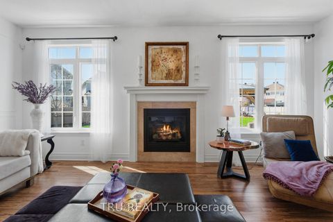 Photo 13 at 380 Blackleaf Drive, Nepean (Stonebridge), Ottawa