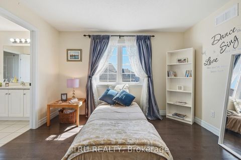 Photo 23 at 380 Blackleaf Drive, Nepean (Stonebridge), Ottawa