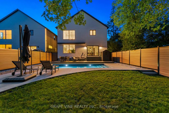 Photo 1 at 1108a Falaise Road, Nepean (Borden Farm/Stewart Farm/Carleton Heights/Parkwood Hills), Ottawa