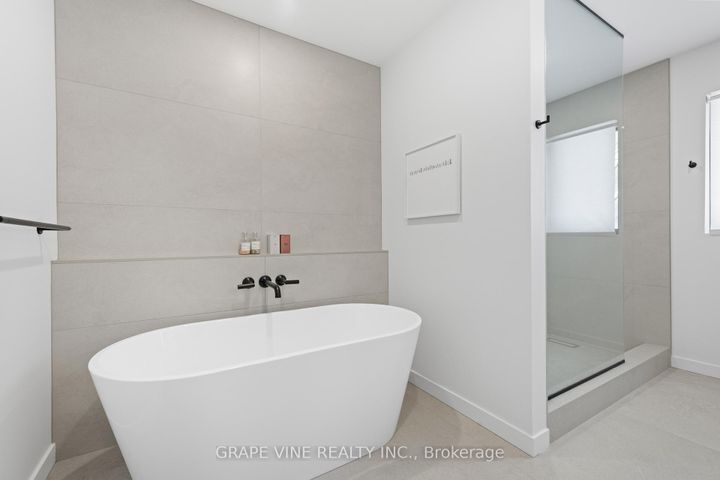 Photo 25 at 1108a Falaise Road, Nepean (Borden Farm/Stewart Farm/Carleton Heights/Parkwood Hills), Ottawa