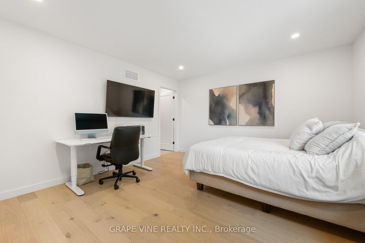 Photo 34 at 1108a Falaise Road, Nepean (Borden Farm/Stewart Farm/Carleton Heights/Parkwood Hills), Ottawa