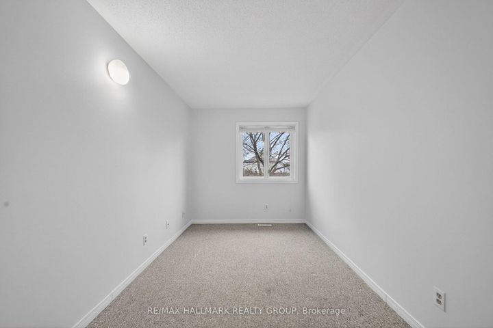 Photo 30 at 80 PICKWICK Drive, Nepean (Cedargrove/Fraserdale), Ottawa