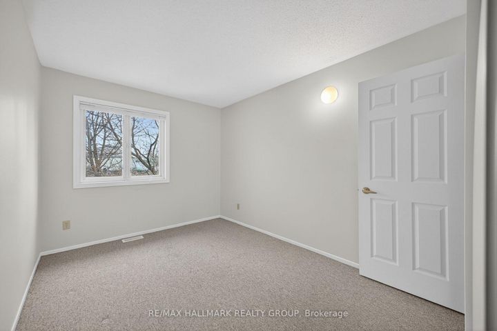 Photo 33 at 80 PICKWICK Drive, Nepean (Cedargrove/Fraserdale), Ottawa