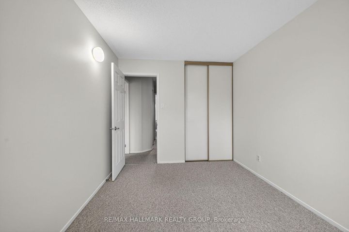 Photo 35 at 80 PICKWICK Drive, Nepean (Cedargrove/Fraserdale), Ottawa