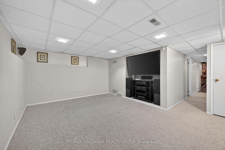 Photo 37 at 80 PICKWICK Drive, Nepean (Cedargrove/Fraserdale), Ottawa