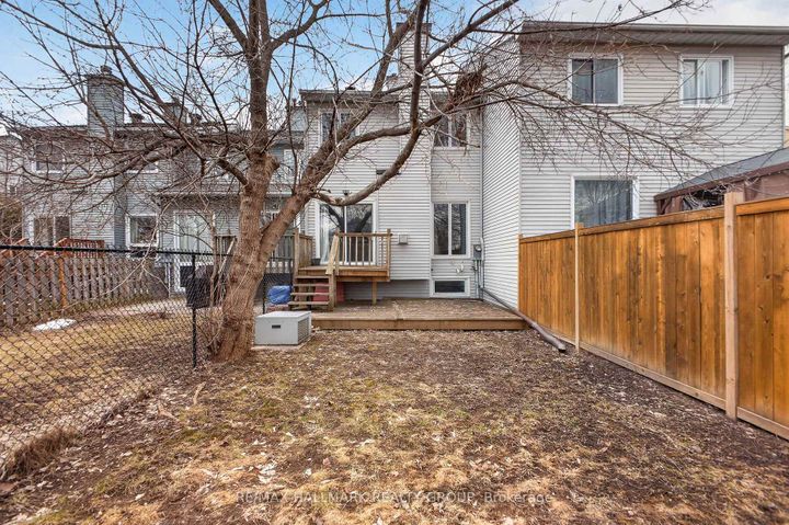 Photo 40 at 80 PICKWICK Drive, Nepean (Cedargrove/Fraserdale), Ottawa