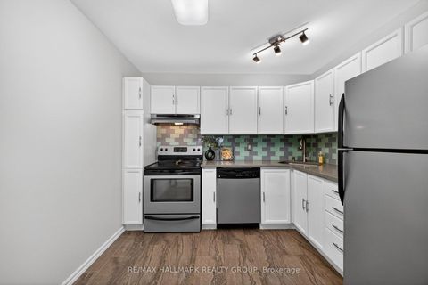 Photo 13 at 80 PICKWICK Drive, Nepean (Cedargrove/Fraserdale), Ottawa