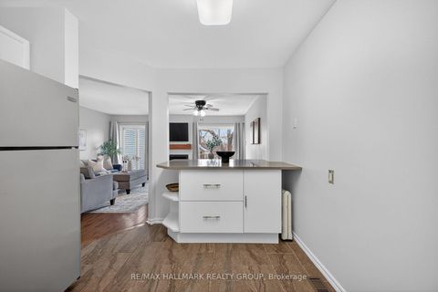 Photo 14 at 80 PICKWICK Drive, Nepean (Cedargrove/Fraserdale), Ottawa