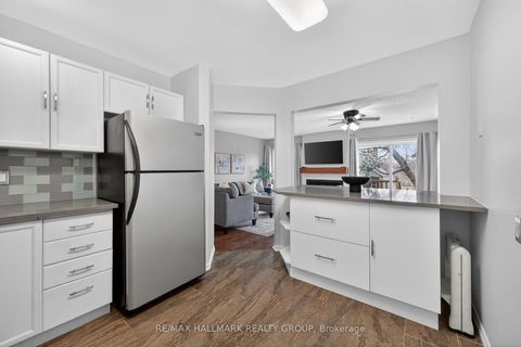 Photo 15 at 80 PICKWICK Drive, Nepean (Cedargrove/Fraserdale), Ottawa