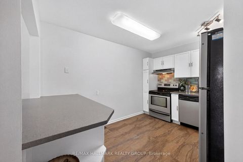 Photo 16 at 80 PICKWICK Drive, Nepean (Cedargrove/Fraserdale), Ottawa