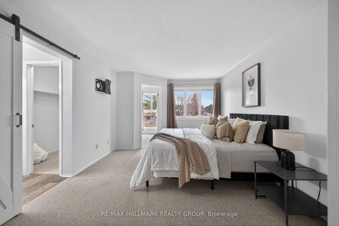 Photo 18 at 80 PICKWICK Drive, Nepean (Cedargrove/Fraserdale), Ottawa