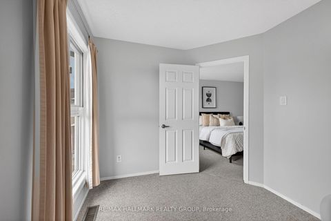 Photo 23 at 80 PICKWICK Drive, Nepean (Cedargrove/Fraserdale), Ottawa