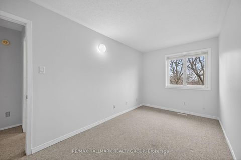 Photo 31 at 80 PICKWICK Drive, Nepean (Cedargrove/Fraserdale), Ottawa