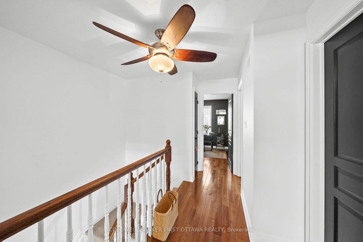 Photo 18 at 199 Golflinks Drive, Nepean (Stonebridge), Ottawa