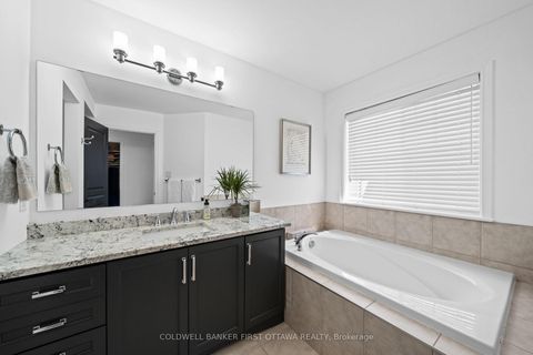 Photo 16 at 199 Golflinks Drive, Nepean (Stonebridge), Ottawa