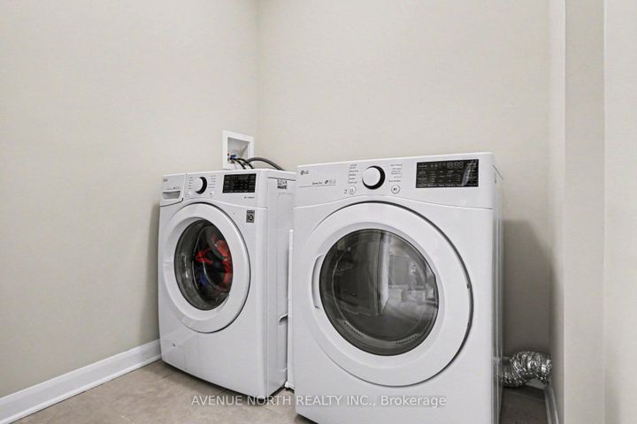 Photo 14 at 159 Bending Way, Nepean (Hearts Desire), Ottawa