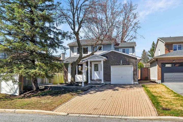 Photo 1 at 13 Valley Ridge Street, Nepean (Borden Farm/Stewart Farm/Carleton Heights/Parkwood Hills), Ottawa