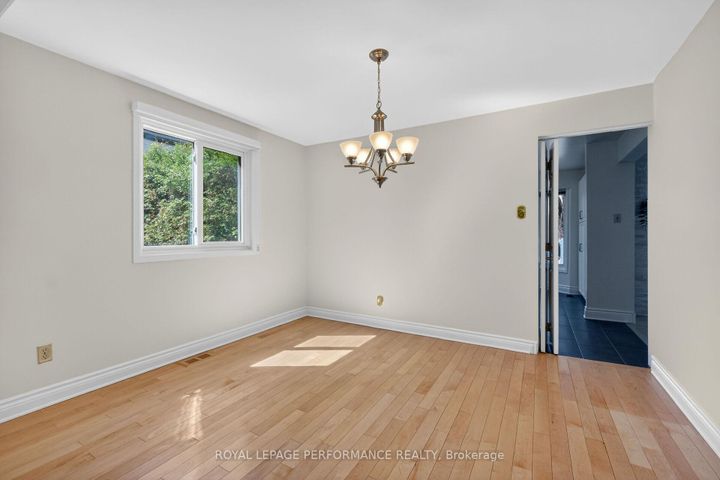 Photo 10 at 13 Valley Ridge Street, Nepean (Borden Farm/Stewart Farm/Carleton Heights/Parkwood Hills), Ottawa
