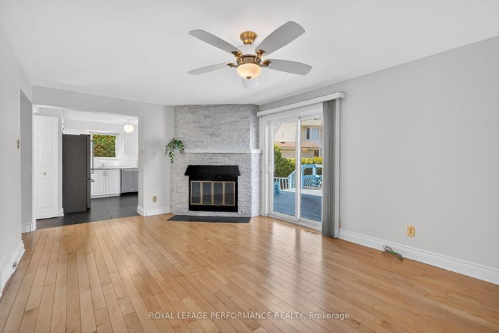 Photo 18 at 13 Valley Ridge Street, Nepean (Borden Farm/Stewart Farm/Carleton Heights/Parkwood Hills), Ottawa