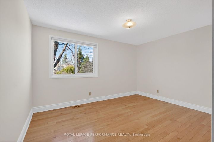 Photo 31 at 13 Valley Ridge Street, Nepean (Borden Farm/Stewart Farm/Carleton Heights/Parkwood Hills), Ottawa