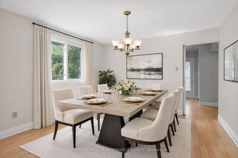 Photo 9 at 13 Valley Ridge Street, Nepean (Borden Farm/Stewart Farm/Carleton Heights/Parkwood Hills), Ottawa