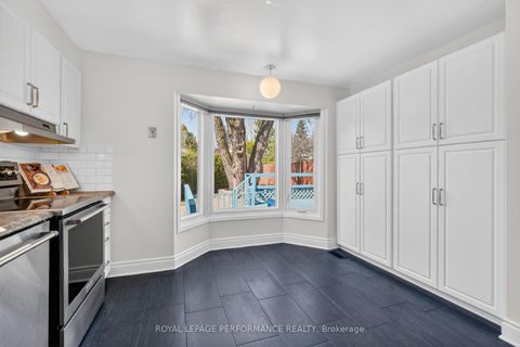 Photo 13 at 13 Valley Ridge Street, Nepean (Borden Farm/Stewart Farm/Carleton Heights/Parkwood Hills), Ottawa