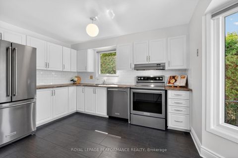 Photo 14 at 13 Valley Ridge Street, Nepean (Borden Farm/Stewart Farm/Carleton Heights/Parkwood Hills), Ottawa