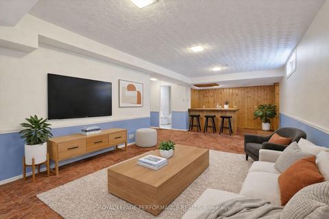 Photo 42 at 13 Valley Ridge Street, Nepean (Borden Farm/Stewart Farm/Carleton Heights/Parkwood Hills), Ottawa