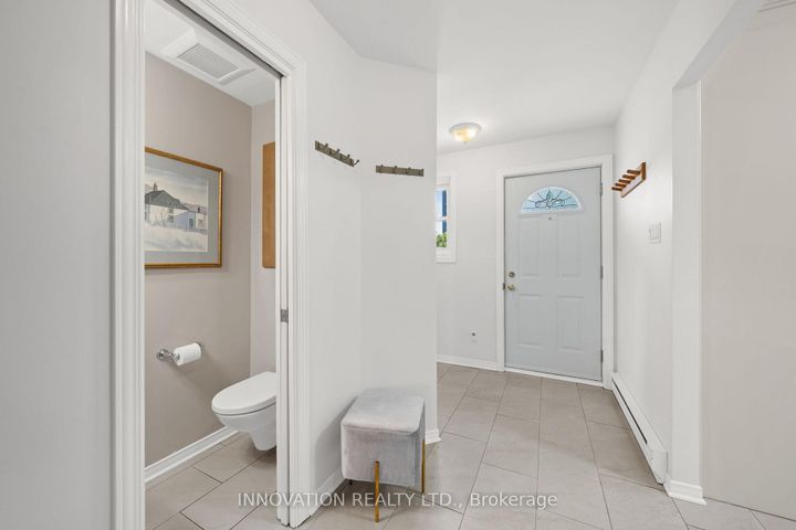 Photo 2 at 22 - 920 Dynes Road, Nepean (Carleton Square), Ottawa