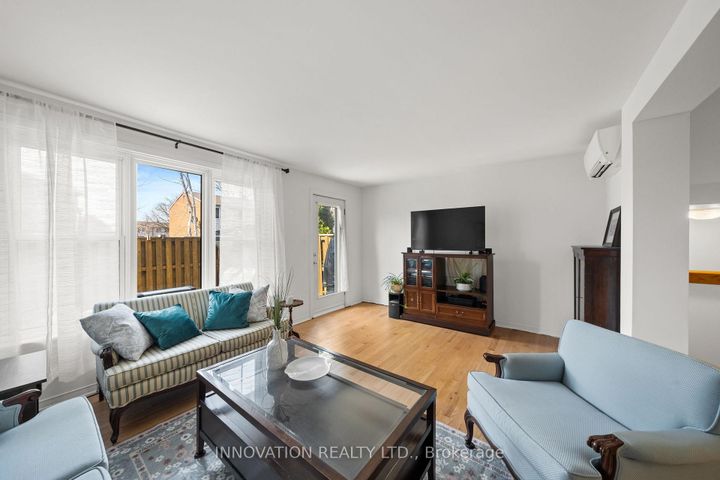 Photo 13 at 22 - 920 Dynes Road, Nepean (Carleton Square), Ottawa