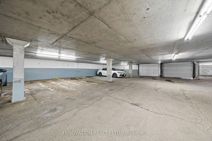 Photo 34 at 22 - 920 Dynes Road, Nepean (Carleton Square), Ottawa