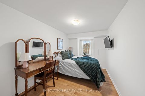 Photo 21 at 22 - 920 Dynes Road, Nepean (Carleton Square), Ottawa