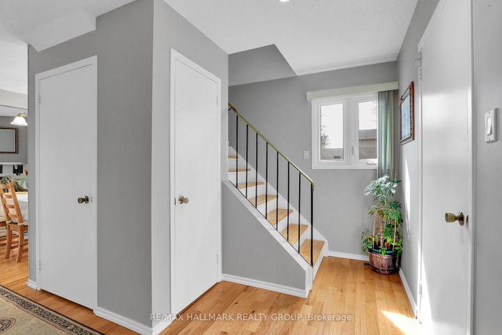 Photo 1 at 730 Malibu Terrace, Nepean (Courtland Park), Ottawa