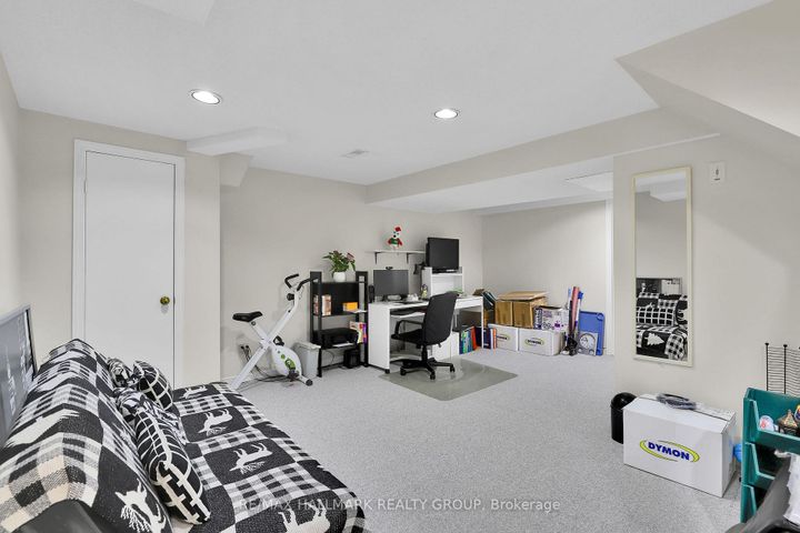 Photo 18 at 730 Malibu Terrace, Nepean (Courtland Park), Ottawa