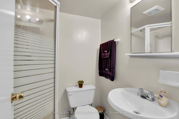 Photo 22 at 730 Malibu Terrace, Nepean (Courtland Park), Ottawa