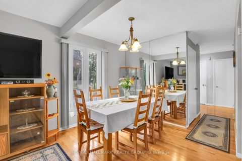 Photo 3 at 730 Malibu Terrace, Nepean (Courtland Park), Ottawa