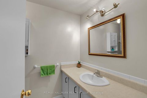 Photo 17 at 730 Malibu Terrace, Nepean (Courtland Park), Ottawa