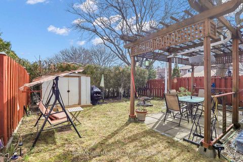 Photo 25 at 730 Malibu Terrace, Nepean (Courtland Park), Ottawa