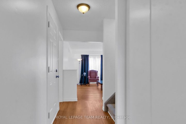 Photo 5 at D - 30 Black Forest Lane, Nepean (Arbeatha Park), Ottawa