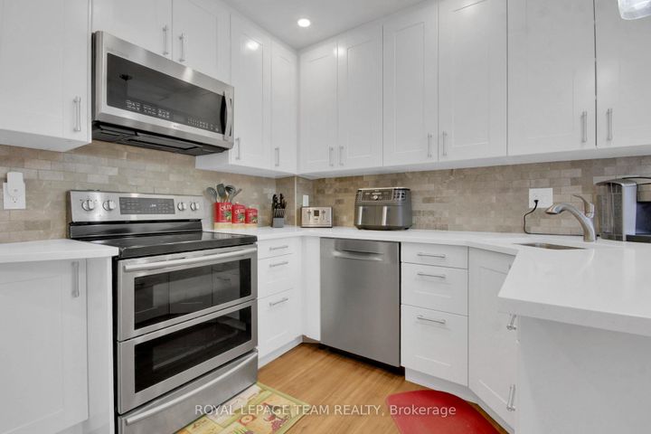 Photo 19 at D - 30 Black Forest Lane, Nepean (Arbeatha Park), Ottawa