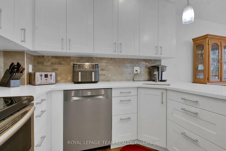 Photo 20 at D - 30 Black Forest Lane, Nepean (Arbeatha Park), Ottawa