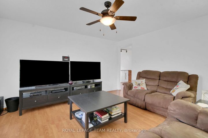 Photo 34 at D - 30 Black Forest Lane, Nepean (Arbeatha Park), Ottawa