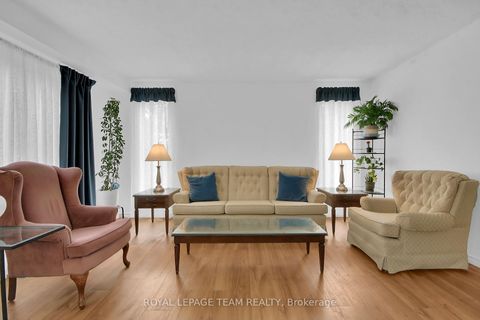 Photo 7 at D - 30 Black Forest Lane, Nepean (Arbeatha Park), Ottawa